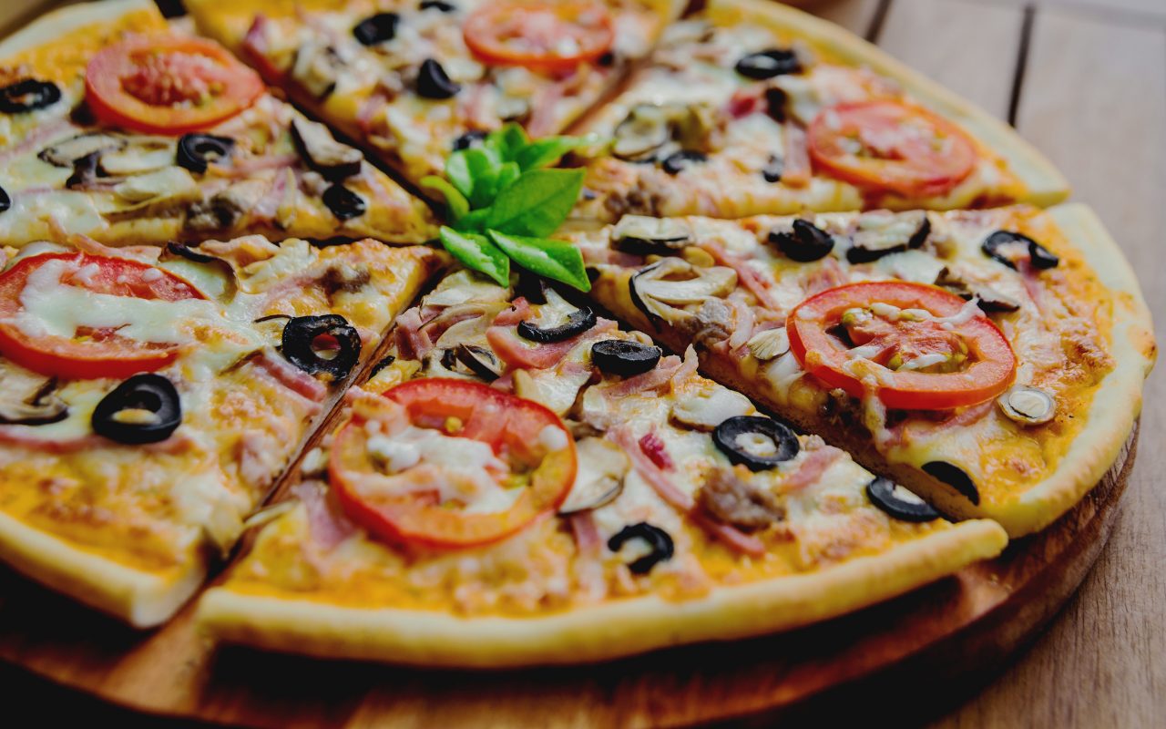 untuk artikel web 8 maret 2021 TENTANG SAJAK 6 Alasan Penting Mengapa Kamu Harus Membaca Puisi dalam Bahasa Inggris