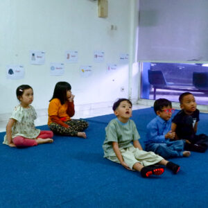 bahasa INggris untuk anak TK LIA Galaxy