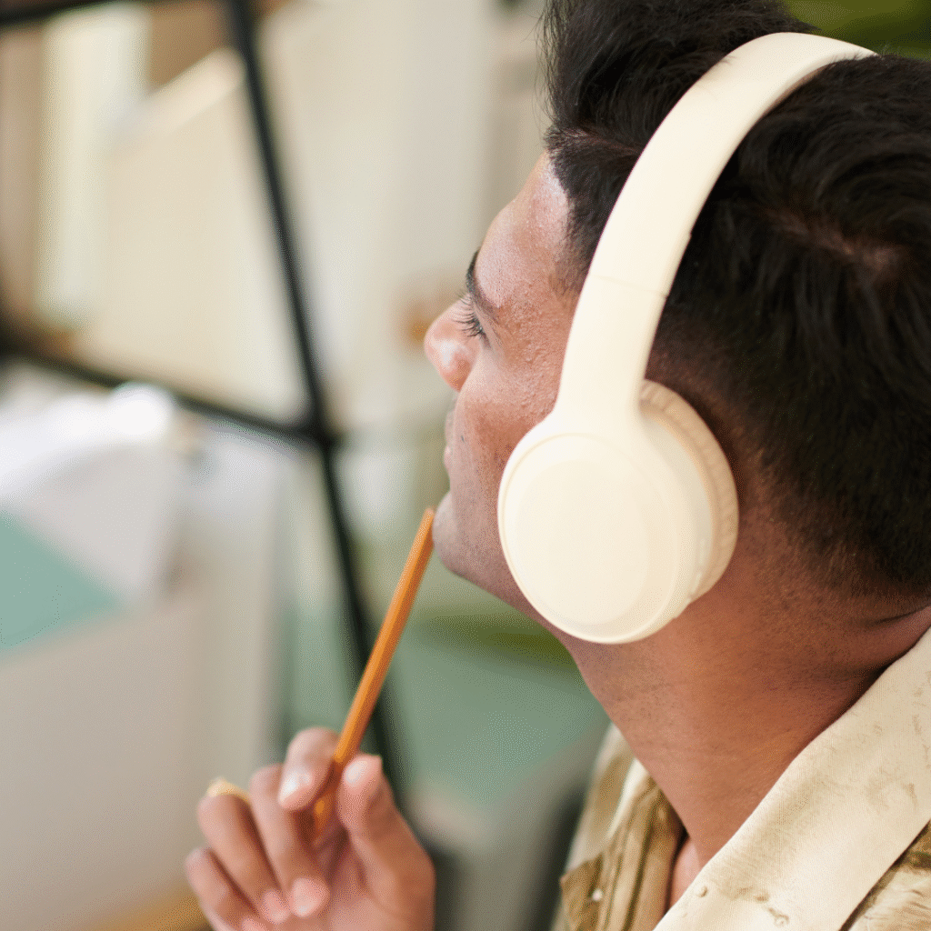 lia stop thinking in english featured.webp Think in English — stop forcing it; use chunks, visuals, and short scripts.