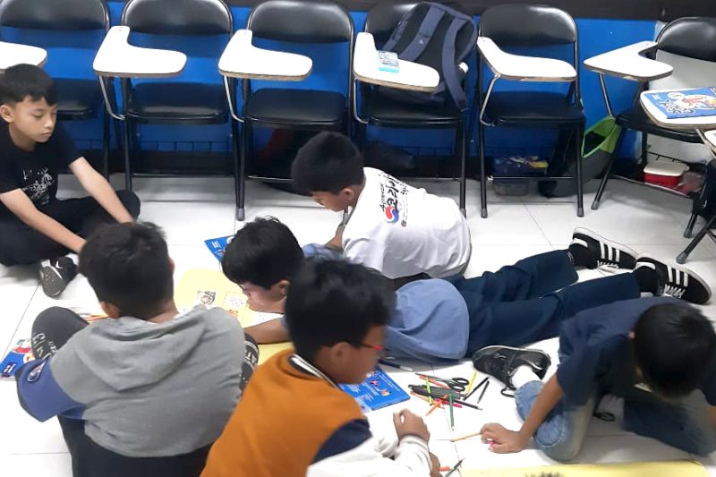 les bahasa Inggris SD LIA MGT