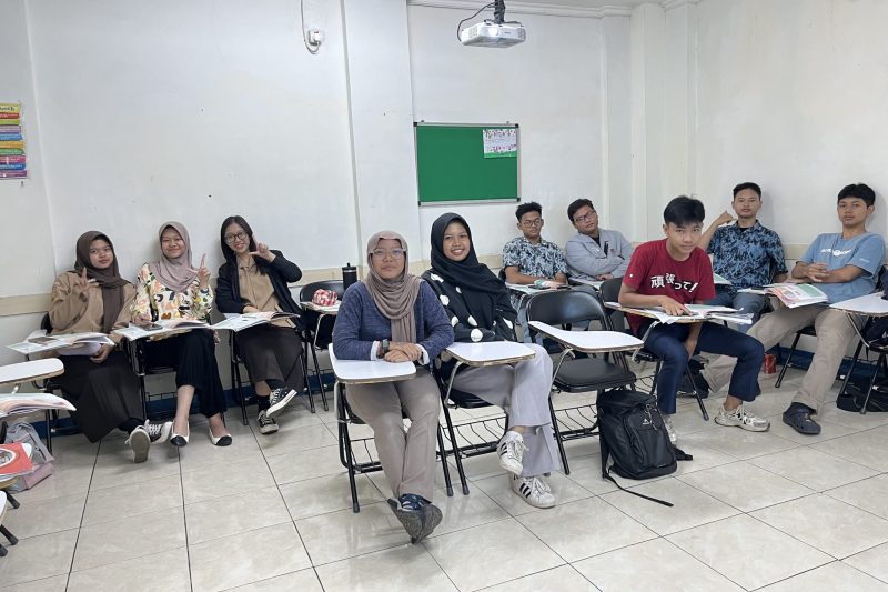 kursus bahasa Inggris LIA Cirebon
