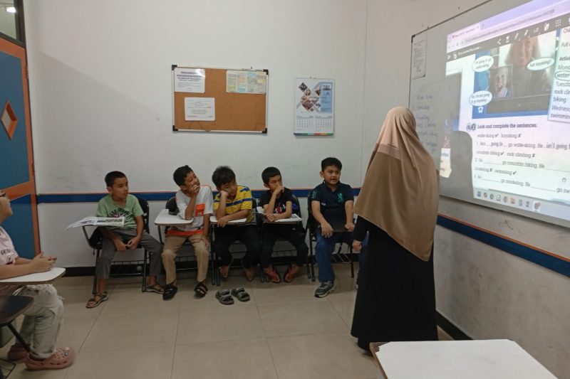 kelas SD LIA Jalan Baru