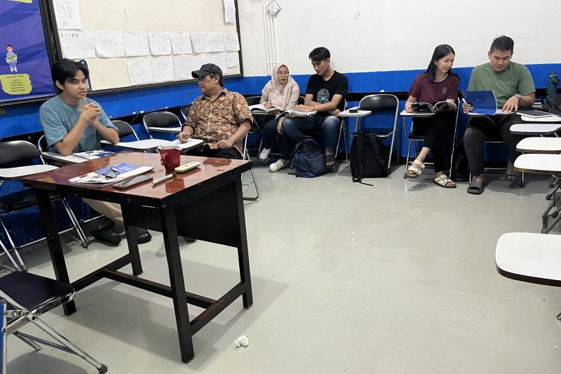 kursus bahasa Inggris karyawan LIA Semarang 2