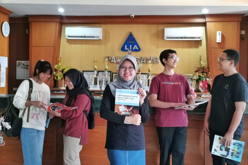 kursus bahasa inggris LIA Palembang 2